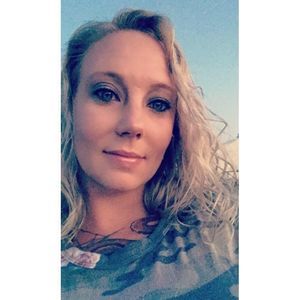 Meet your Posher, Angie